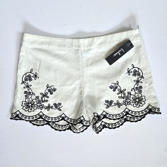 Lulus Pants - Lulus linen shorts with embroidered scalloped edge sz Large
